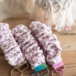 Scrunchie Schlüsselanhänger aus Nickistoff - rosa